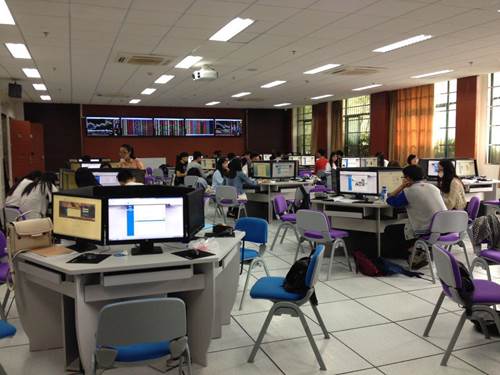 说明: //chessapp.net/__local/7/46/B0/5057E17F7770E5439EDE822BD35_DBA49A2C_260B1.png